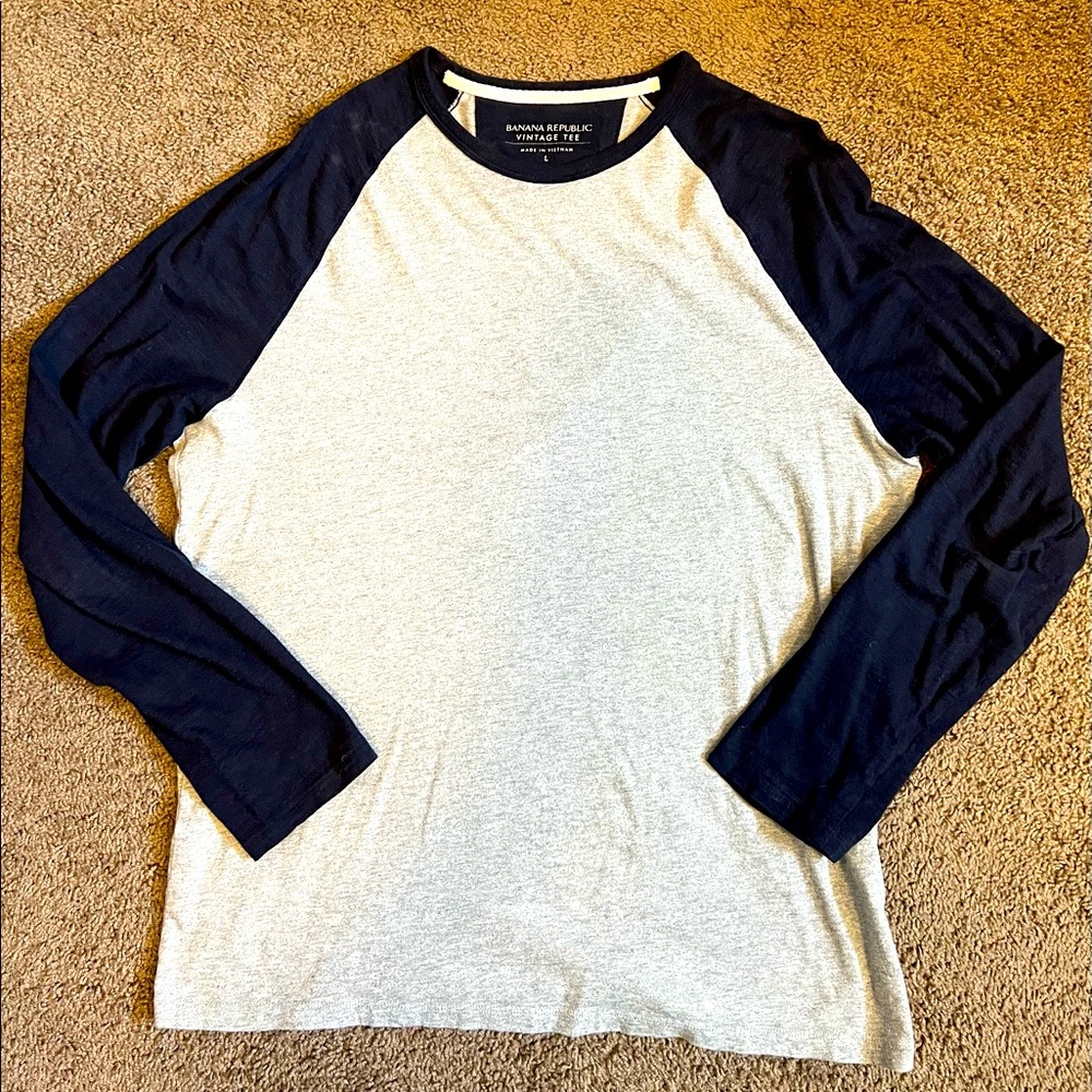 Banana Republic Long Sleeve Vintage Tee